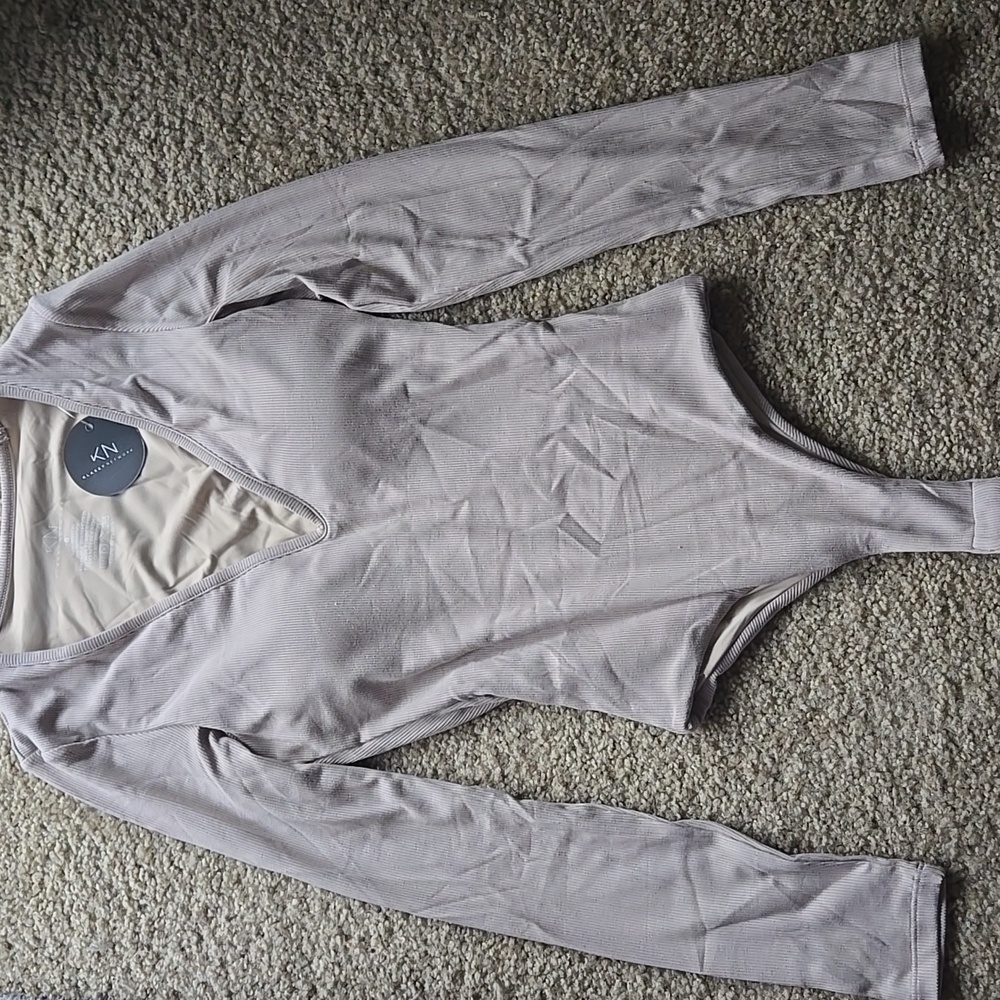 Klassy Network V neck long sleeve body suit
